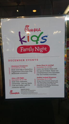 Fast Food Restaurant «Chick-fil-A», reviews and photos, 185 N Randall Rd, Batavia, IL 60510, USA