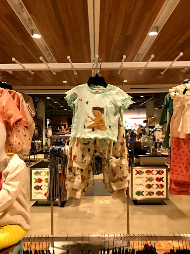 Department Store «Nordstrom Michigan Avenue», reviews and photos, 55 E Grand Ave, Chicago, IL 60611, USA