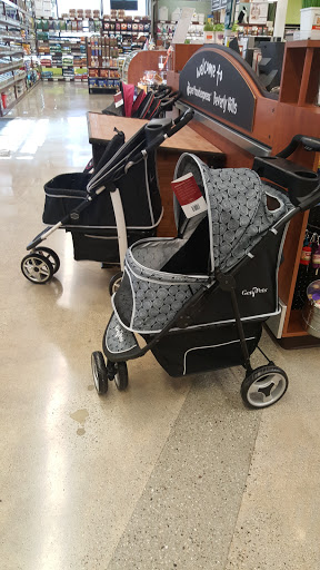 Pet Supply Store «Pet Food Express», reviews and photos, 9153 W Olympic Blvd, Beverly Hills, CA 90212, USA