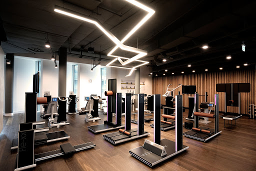 ELEMENTS Fitness und Wellness Henninger Turm