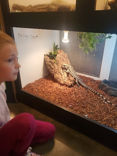 Pet Store «Miles of Exotics», reviews and photos, 8350 N Broadway, Kansas City, MO 64118, USA