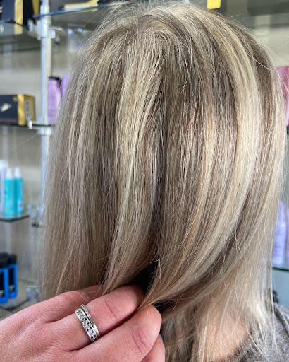 Beauty Salon «Wild Hare Salon», reviews and photos, 206 S State St, Marengo, IL 60152, USA