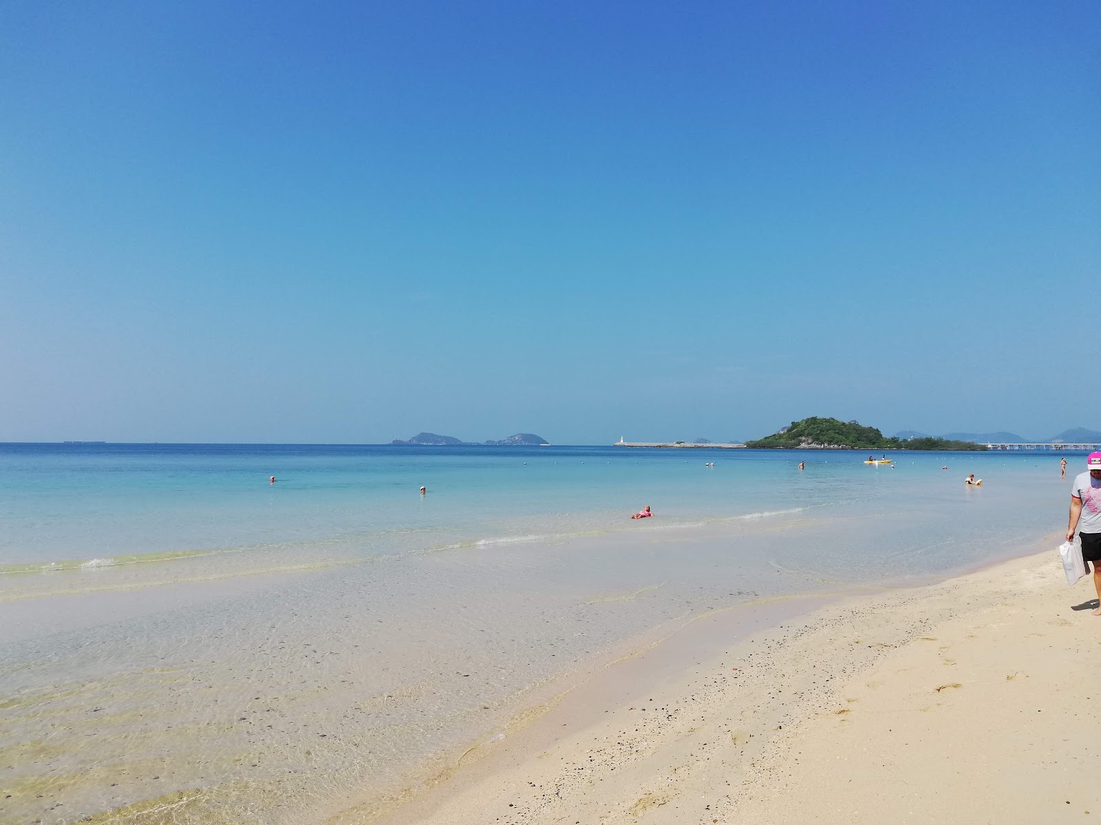 Nang Rong Beach的照片 具有非常干净级别的清洁度