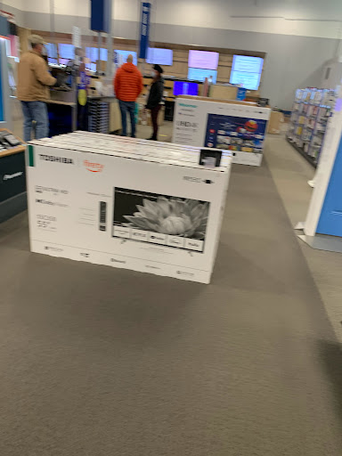 Electronics Store «Best Buy», reviews and photos, 1632 Stringtown Rd, Grove City, OH 43123, USA