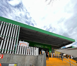 Bodega Aurrera, Doctores photo