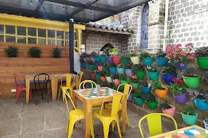 Café Macanas image