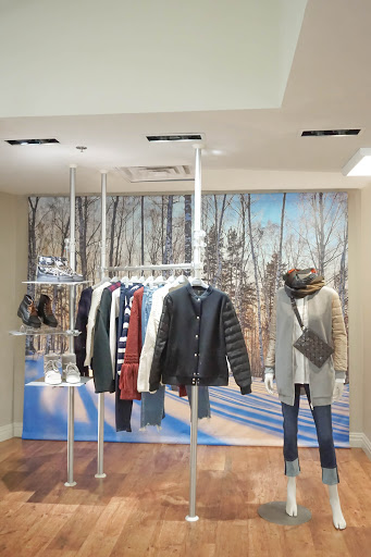 Jewelry Store «Diamond Dream Jewelry & Apparel», reviews and photos, 12 Mine Brook Rd, Bernardsville, NJ 07924, USA