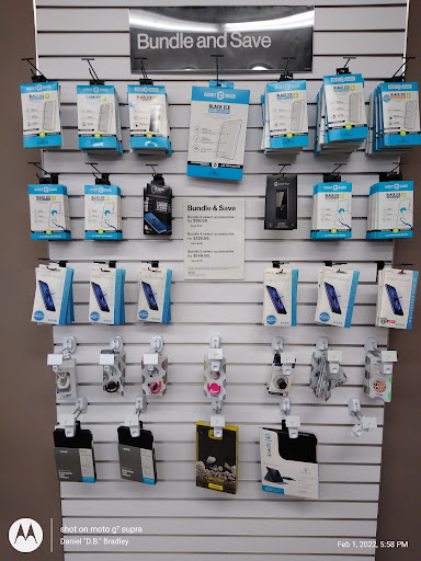 Cell Phone Store «Verizon Authorized Retailer, TCC», reviews and photos, 625 West Chester Pike, Havertown, PA 19083, USA