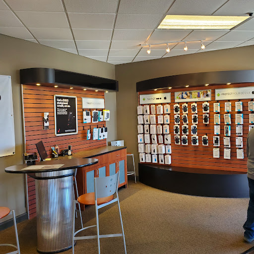 Cell Phone Store «Verizon Authorized Retailer – Cellular Sales», reviews and photos, 1820 Madison St, Clarksville, TN 37043, USA