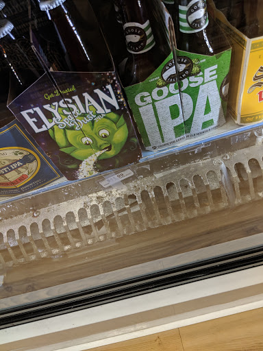 Liquor Store «Randolph Package Store», reviews and photos, 42 N Main St, Randolph, MA 02368, USA