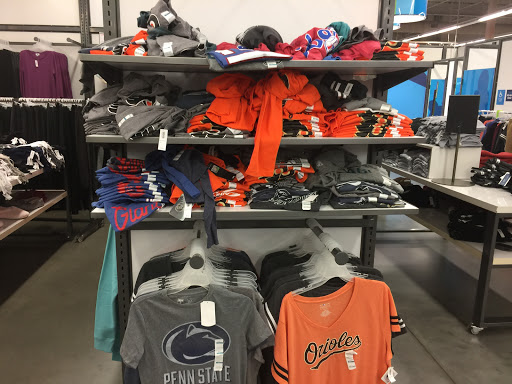 Clothing Store «Old Navy», reviews and photos, 277 Main St, Exton, PA 19341, USA