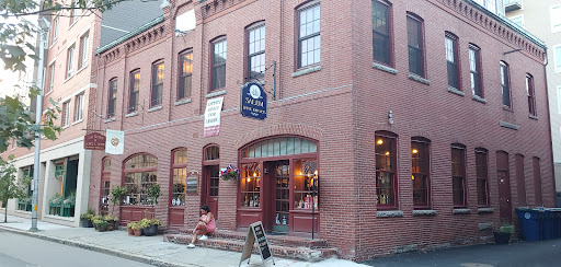 Salem Wine Imports, 32 Church St, Salem, MA 01970, USA, 