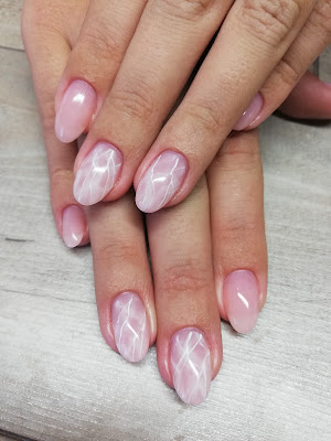 Célia Ongles et Clara Esthétique à Saint-Maximin-la-Sainte-Baume