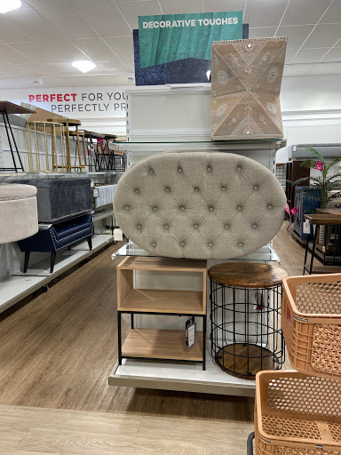 Department Store «T.J. Maxx & HomeGoods», reviews and photos, 221 N West End Blvd, Quakertown, PA 18951, USA