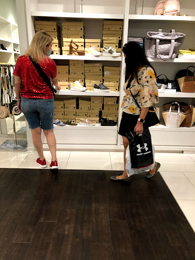 Fashion Accessories Store «Michael Kors», reviews and photos, 18 West Lightcap Rd #1109, Pottstown, PA 19464, USA