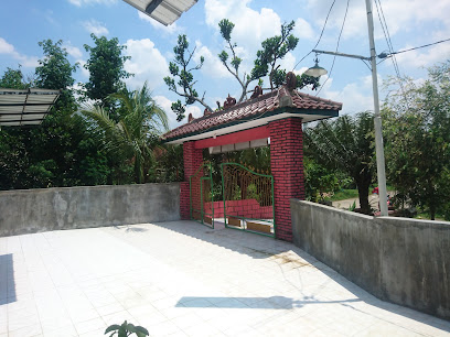 Makam Mbah Wironadi