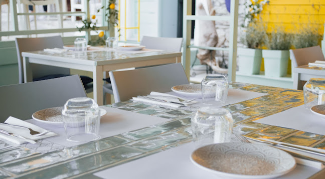 Αριθμός τηλεφώνου Lo & La – Italian & Mediterranean Restaurant | Skiathos Old Port