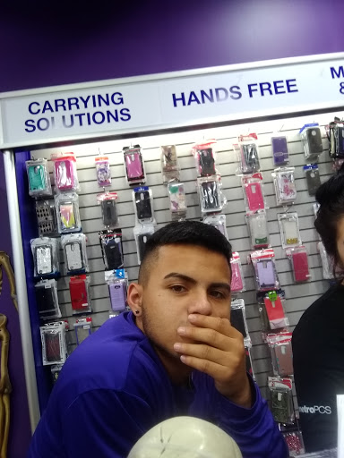Cell Phone Store «MetroPCS Authorized Dealer», reviews and photos, 1235 S Federal Blvd, Denver, CO 80219, USA