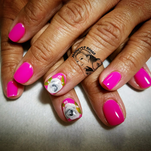 Nail Salon «Pur Nails and Spa: East Dallas Nail Salon», reviews and photos, 4101 Ross Ave #100, Dallas, TX 75204, USA