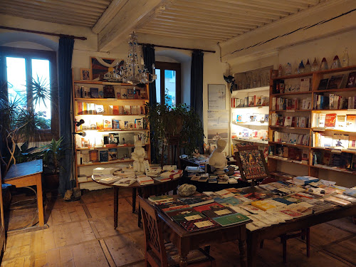 Librairie la Bouquinerie à Évian-les-Bains