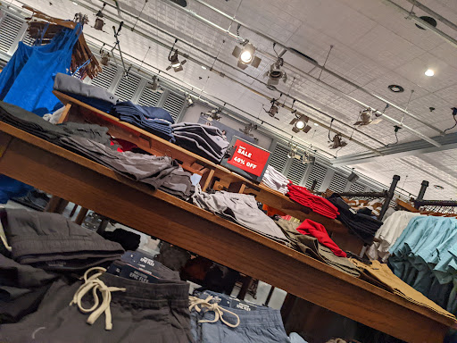 Clothing Store «Hollister Co.», reviews and photos, 9777 SW Washington Square Rd, Tigard, OR 97223, USA
