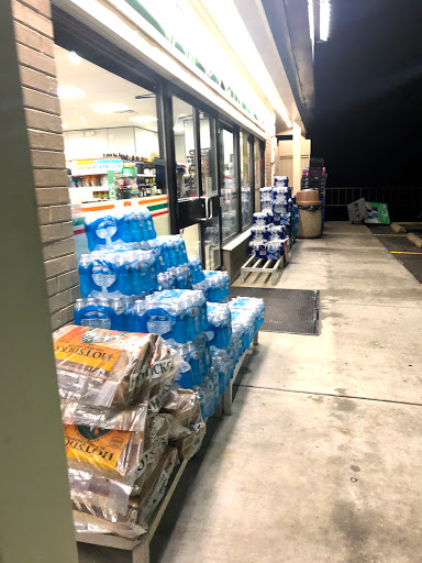 Convenience Store «7-Eleven», reviews and photos, 10508 Leesburg Pike, Vienna, VA 22182, USA