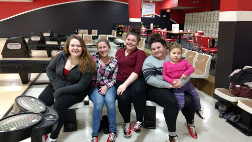 Bowling Alley «AMF Dewey Garden Lanes», reviews and photos, 4470 Dewey Ave, Rochester, NY 14612, USA