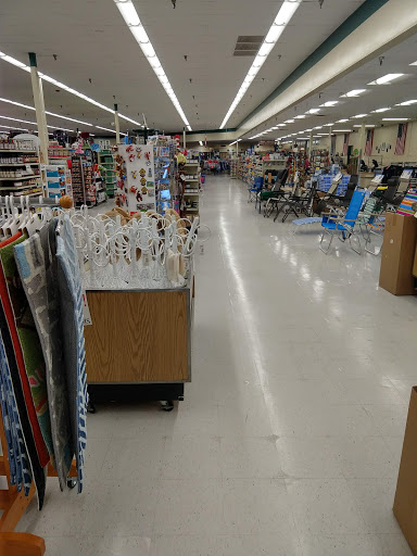 Department Store «Renys Department Store», reviews and photos, 4 Scamman St, Saco, ME 04072, USA