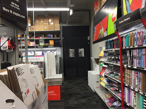 Office Supply Store «Staples», reviews and photos, 7157 Narcoossee Rd, Orlando, FL 32822, USA