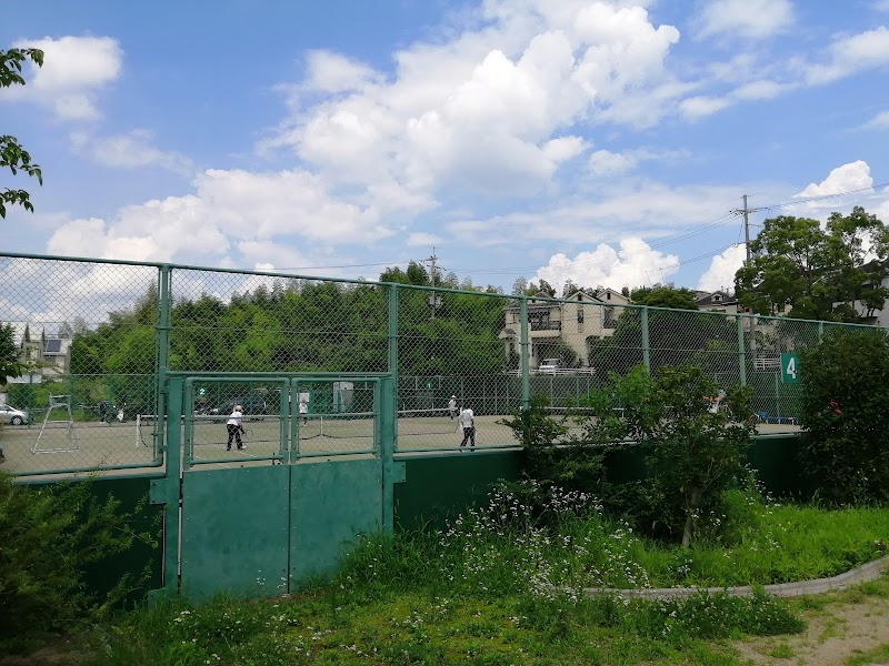 藤阪東町中央公園テニスコート