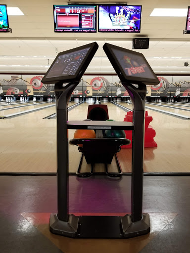 Bowling Alley «Double Decker Lanes», reviews and photos, 300 Golf Course Dr, Rohnert Park, CA 94928, USA