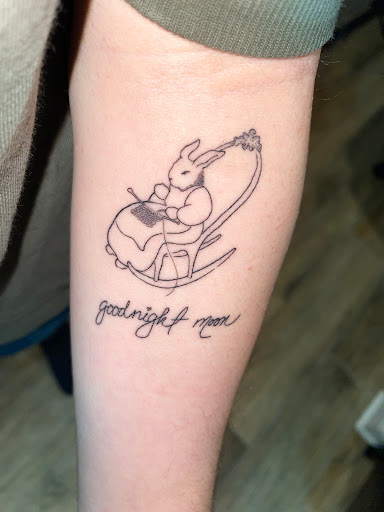 Tattoo Shop «A Thin Line Tattoo», reviews and photos, 9 E Wilson St, Batavia, IL 60510, USA