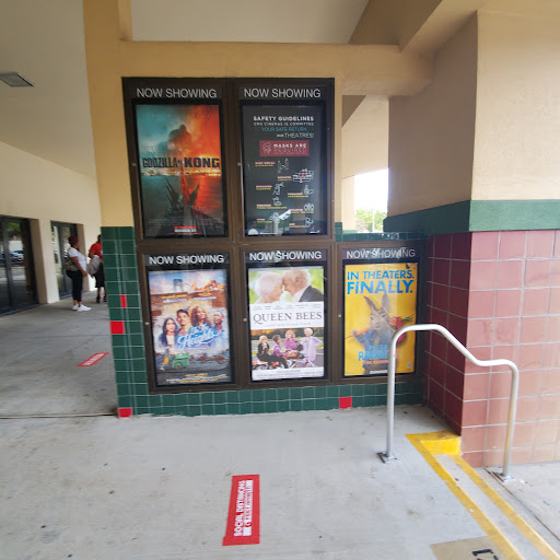 Movie Theater «Cobb Grand 10 Cinemas», reviews and photos, 920 Spring Lake Ct NW, Winter Haven, FL 33881, USA