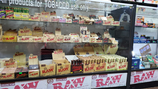 Tobacco Shop «Mom & Pop Smoke Shop», reviews and photos, 2124 Holly Hall Street, Houston, TX 77054, USA