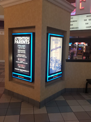 Movie Theater «Regal Cinemas Brandywine Town Center 16», reviews and photos, 3300 Brandywine Pkwy, Wilmington, DE 19803, USA