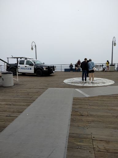 Pet Supply Store «Unleashed by Petco», reviews and photos, 1402 Wilshire Blvd, Santa Monica, CA 90403, USA