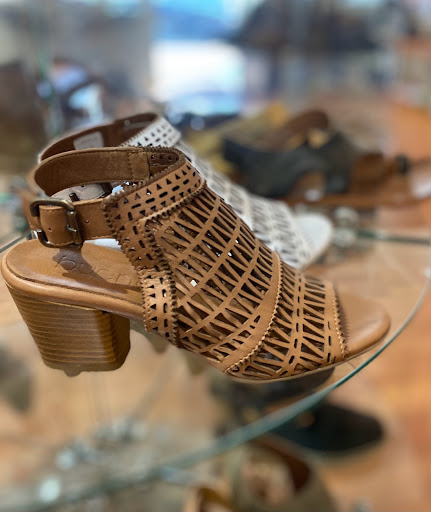 Shoe Store «Rainsong Shoes», reviews and photos, 117 Plaza St, Healdsburg, CA 95448, USA