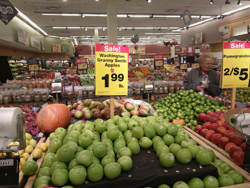 Grocery Store «Jewel-Osco», reviews and photos, 7122 W 40th St, Berwyn, IL 60402, USA