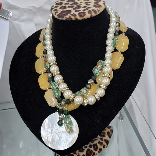 Thrift Store «Pennies For Heaven Resale», reviews and photos, 17471 Preston Rd, Dallas, TX 75252, USA