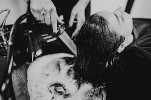 Shear Intensity Salon image