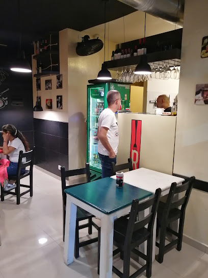 Pizzeria Restaurante picaRosso - carrera 46 n.76sur 35, local 4, Sabaneta, Antioquia, Colombia