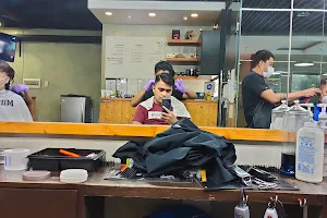 TUF Barbershop - Ramos image