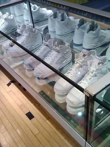 Clothing Store «Nike San Francisco», reviews and photos, 278 Post St, San Francisco, CA 94108, USA