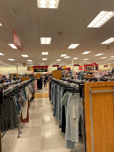 Department Store «T.J. Maxx», reviews and photos, 1334 Park St, Stoughton, MA 02072, USA