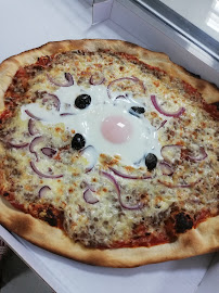 Plats et boissons du Pizzeria Pizza Des Lys à Lalevade-d'Ardèche - n°2