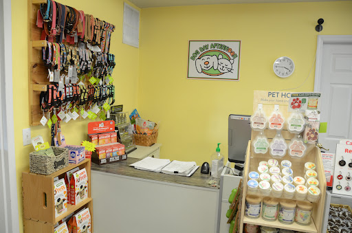 Pet Supply Store «Dog Day Afternoon», reviews and photos, 2527 Frank Scott Pkwy W, Belleville, IL 62223, USA