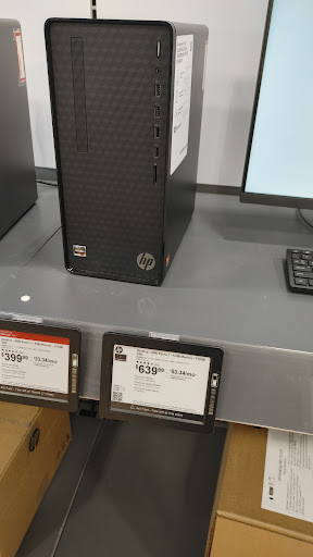 Electronics Store «Best Buy», reviews and photos, 1405 Spring Meadows Dr, Holland, OH 43528, USA