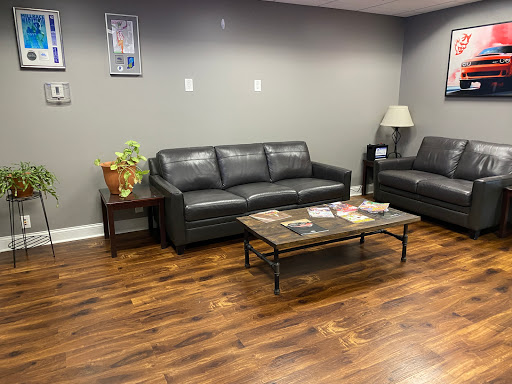 Car Dealer «Bob Poynter Chrysler Dodge Jeep Ram Hyundai», reviews and photos, 3020 N National Rd, Columbus, IN 47203, USA