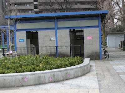 蒔田公園 公衆トイレ