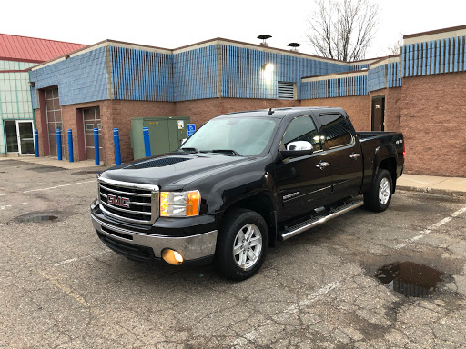 Used Car Dealer «Bedrock Motors», reviews and photos, 9901 Central Ave NE, Blaine, MN 55434, USA